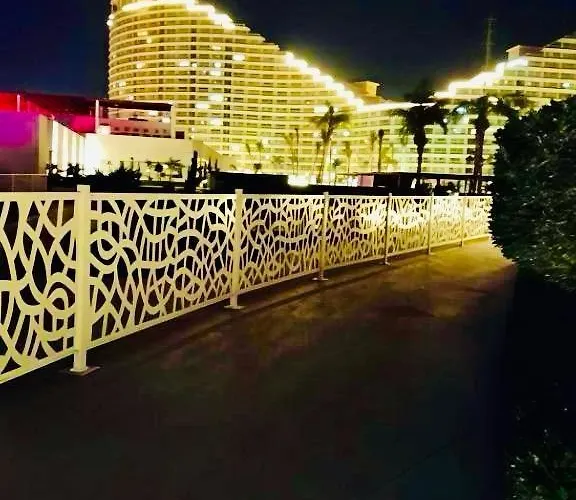 شقة بنتهاوس بجاكوزي - في بورتو السخنة عروض مميزة - بإطلالة بحرية *